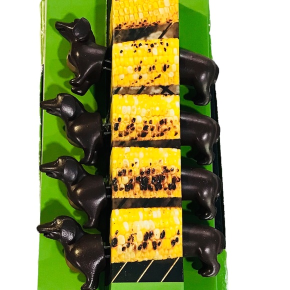 Sur La Table Brown Dog Dachshund Corn Holders - Picture 2 of 3